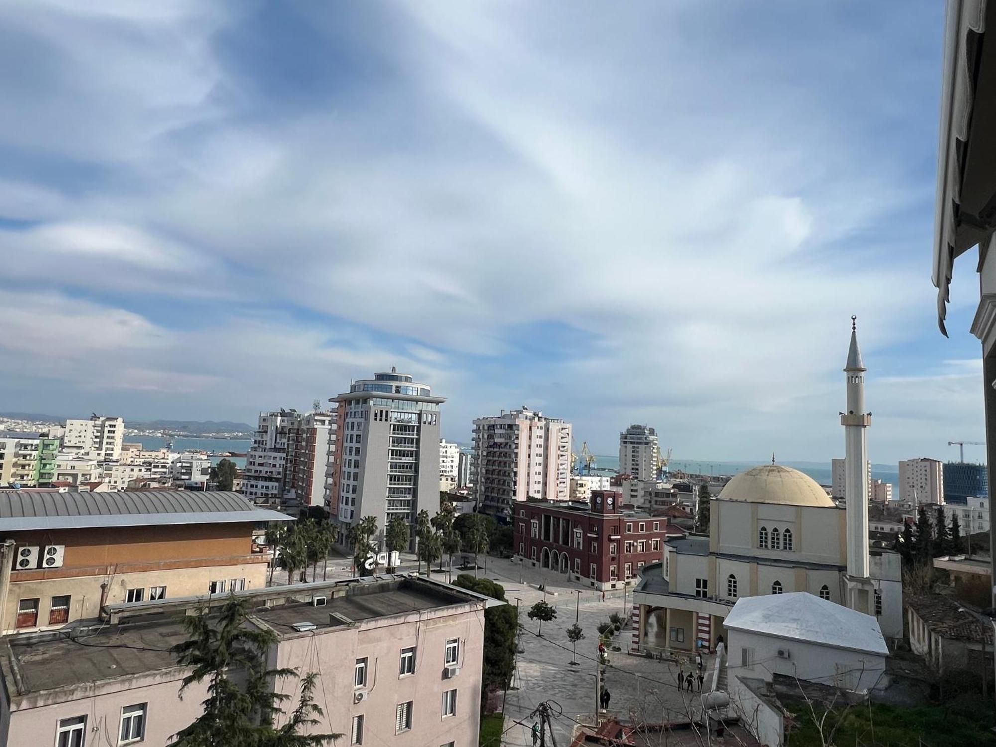 Dorian Center Appartment Durres Exterior photo